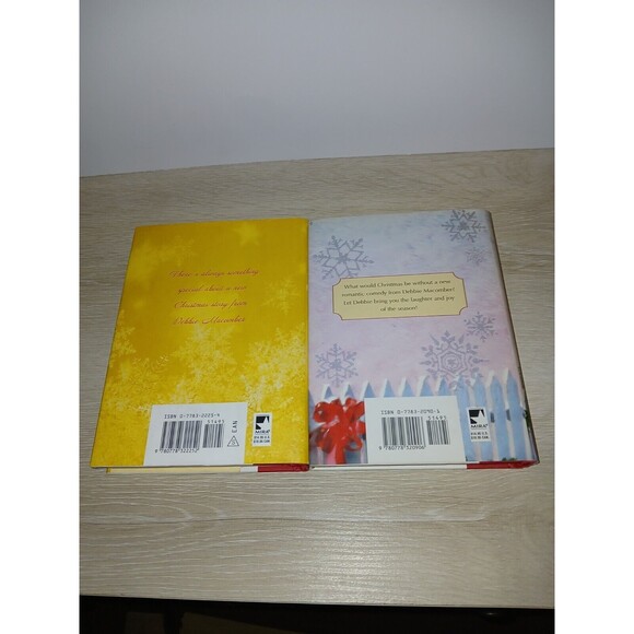 When Christmas Comes & There's Something About Christmas Books Debbie Macomber - Picture 2 of 12